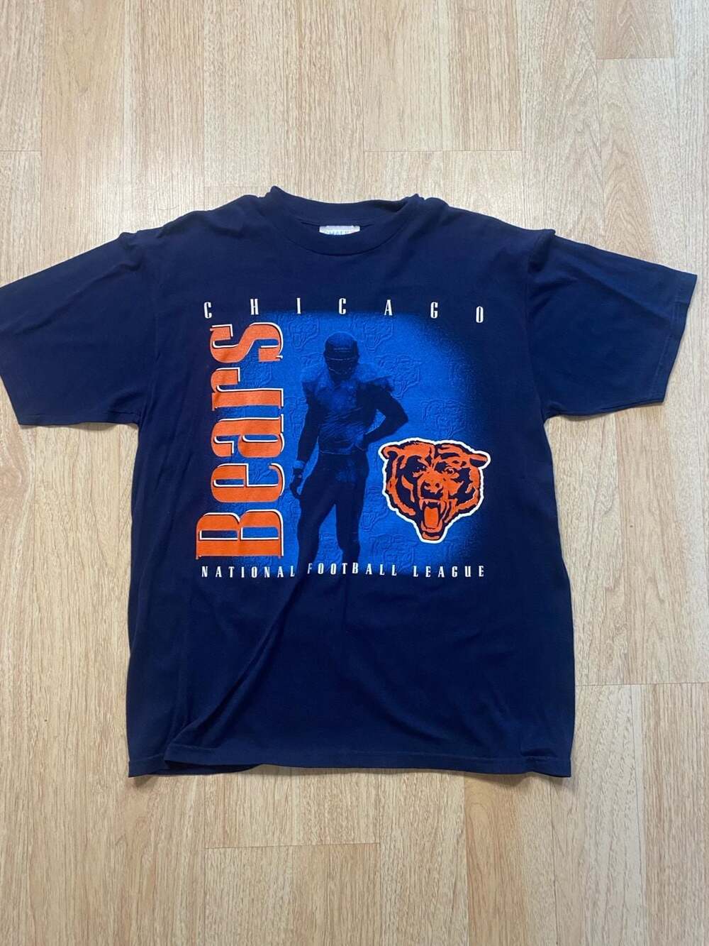 Vintage Chalk Line Chicago Bears National Football League Graphic T-Shirt